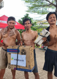 Strategi 4-4-2, Cara Warga Cipinang Melayu Taklukkan Titian Licin Panjat Pinang