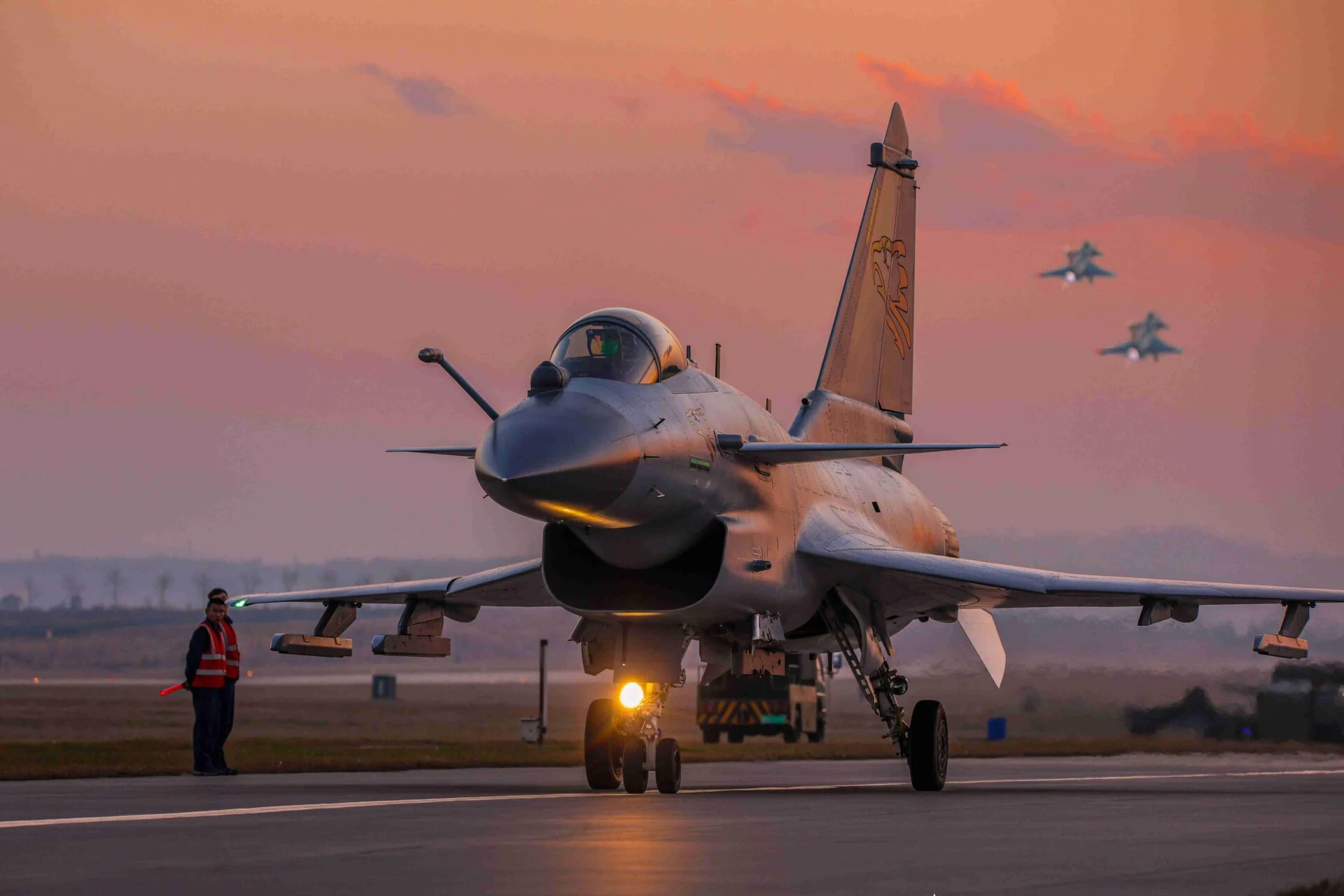 Uzbekistan Jadi Negara Kedua Pengguna Jet Tempur J-10CE Produksi China
