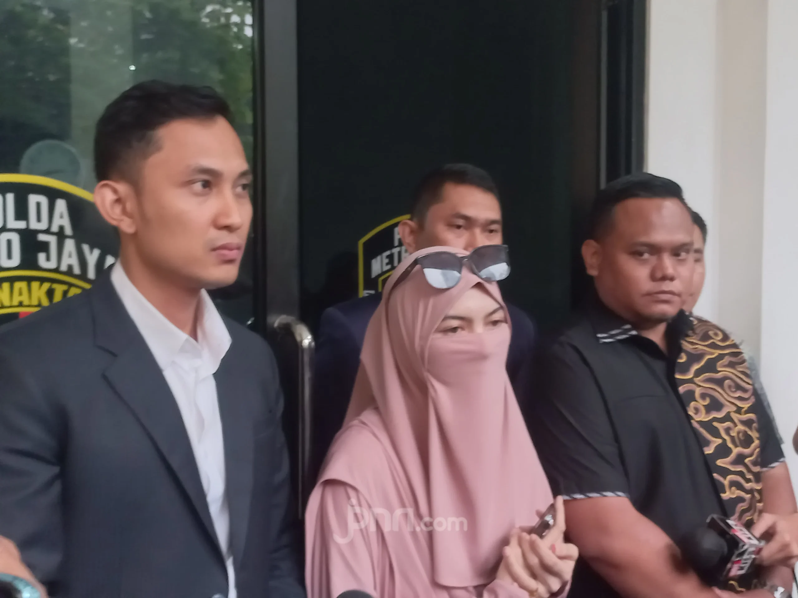 Wardatina Mawa Ungkap Cara Co-parenting Bersama Insanul Fahmi setelah Resmi Cerai