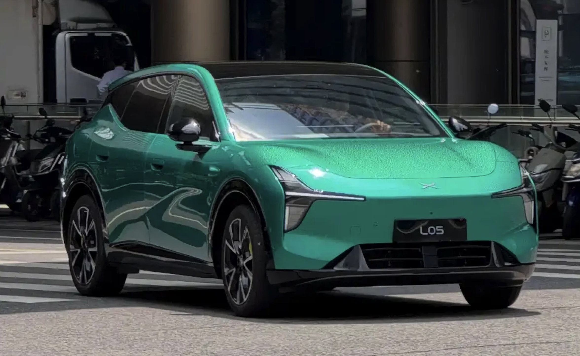 Xpeng Mona L05 SUV Siap Debut dengan Jarak Tempuh 660 Km dan Varian EREV