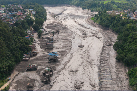 Yang Sudah Diketahui soal Banjir Bandang di Nepal