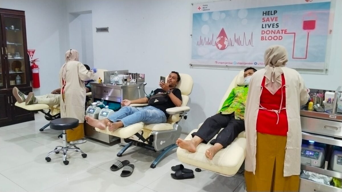 Semarak HUT ke-81 PMI, Donor darah PMI Jember