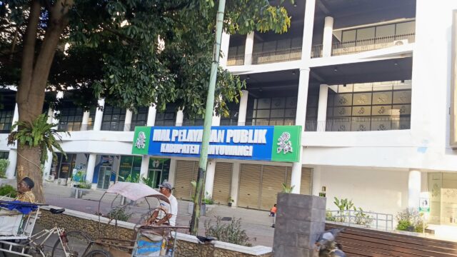 Gedung Mal Pelayanan Publik Banyuwangi tempat layanan administrasi kependudukan dan pelayanan masyarakat