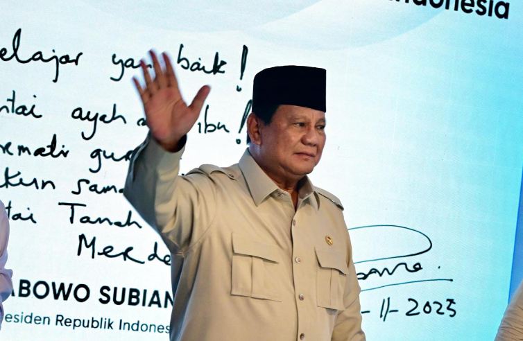 Presiden Prabowo Subianto Janji Gratiskan Pendidikan Negeri dari SD hingga Perguruan Tinggi