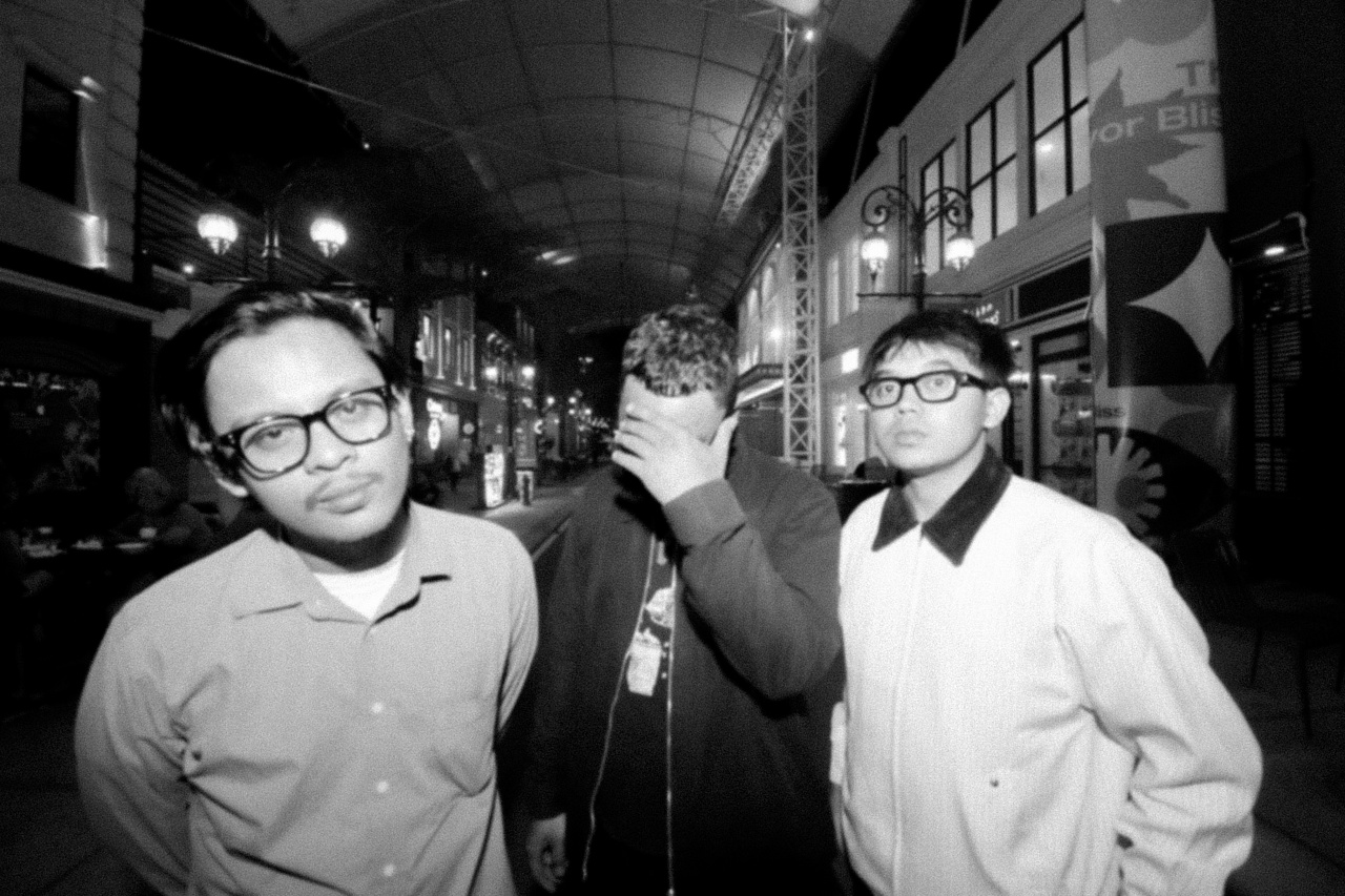 A Million Stars, Debut Singkat Waxtape dengan Energi Punk 90-an