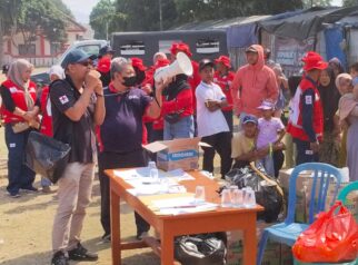 PMI Jember dan Palang Merah Jepang Gelar Simulasi Evakuasi Warga Pesisir Puger