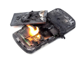 Alasan Kenapa Handphone yang Tethering Nyala Jangan Disimpan Dalam Tas