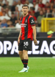 Alexis Saelemaekers Buka Suara Soal Kekalahan Memalukan AC Milan di Liga Europa dari Benfica
