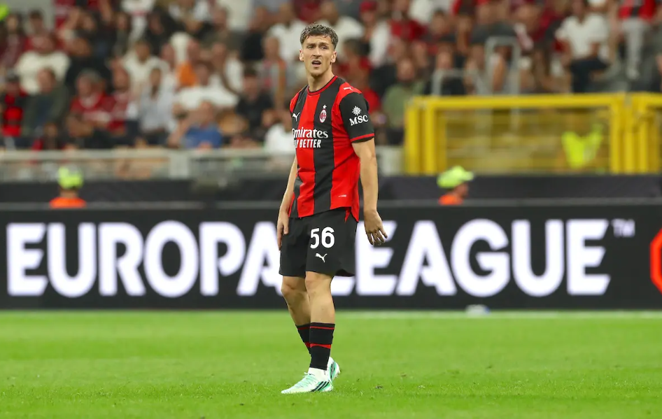 Alexis Saelemaekers Buka Suara Soal Kekalahan Memalukan AC Milan di Liga Europa dari Benfica