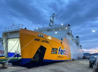 ASDP Datangkan KMP Jatra I dan KMP Port Link 0 Bantu Urai Macet di Jalur Pelabuhan Ketapang