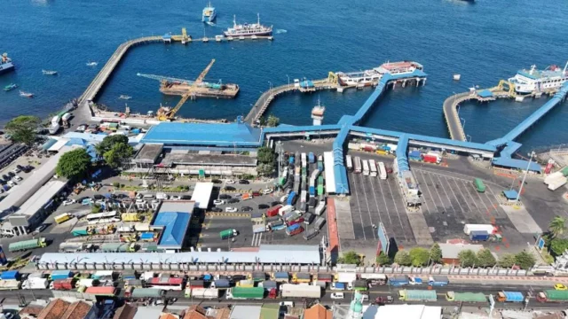 ASDP Sebut Antrean di Ketapang Dipicu Kenaikan Kendaraan Logistik dan Peningkatan Kapasitas Dermaga
