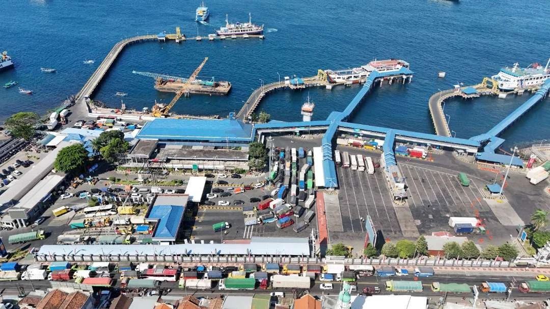 ASDP Sebut Antrean di Ketapang Dipicu Kenaikan Kendaraan Logistik dan Peningkatan Kapasitas Dermaga