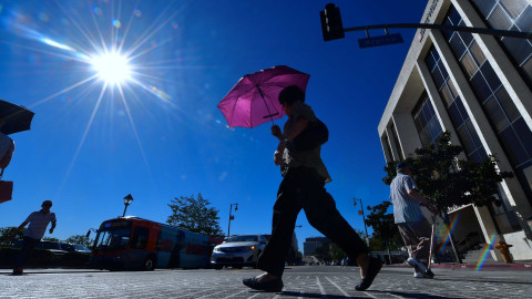 Cuaca Hari Ini Jabodetabek Cerah, Suhu Capai 35 Derajat Celsius