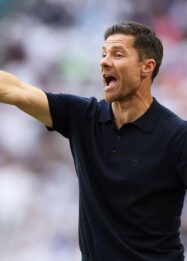 Drama Transfer Chelsea: Kesepakatan Manu Kone Batal di Detik Akhir Meski Xabi Alonso Sudah Telepon Kylian Mbappe