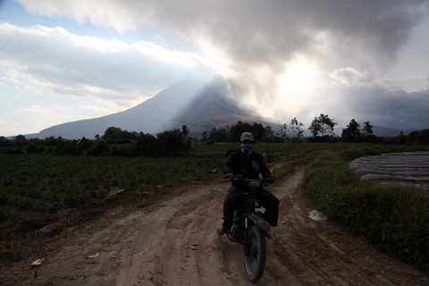 Erupsi Gunung Sinabung Meluas, 2.451 Warga Karo Bakal Dievakuasi