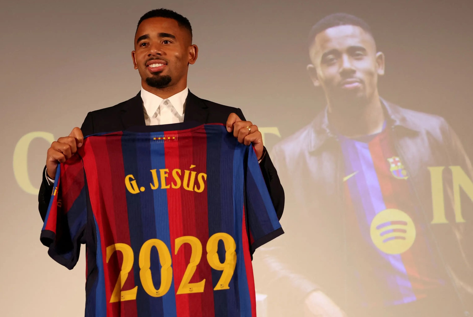 Gabriel Jesus Diprediksi Bisa Cetak 10-15 Gol Semusim di Barcelona