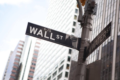 Investor Cermati Potensi Kenaikan Suku Bunga, Wall Street Ditutup Melemah