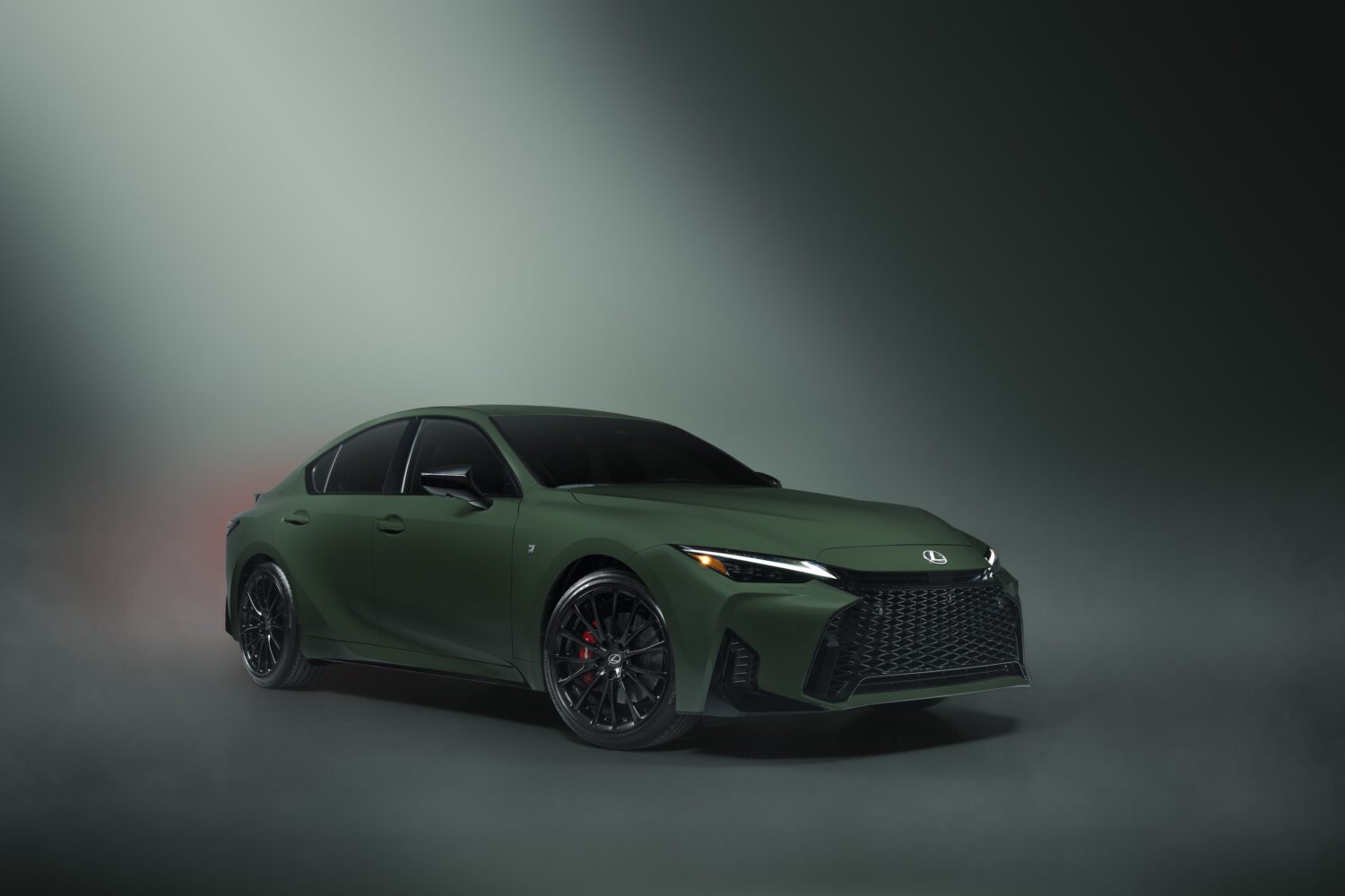 Lexus IS Special Appearance Package, Warna Envious Serba Eksklusif