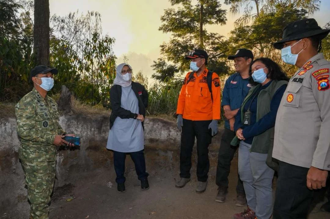 Masih Proses Pendinginan dan Pemulihan Pasca Kebakaran, TWA Kawah Ijen Masih Ditutup