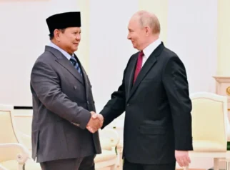 Prabowo dan Putin Perkuat Hubungan Strategis Indonesia-Rusia di Vladivostok
