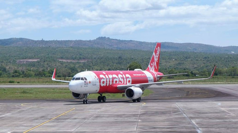 Tekanan Keuangan AirAsia dan Upaya BPJS Kesehatan Cairkan Rp 20 Triliun untuk Pemutihan Iuran