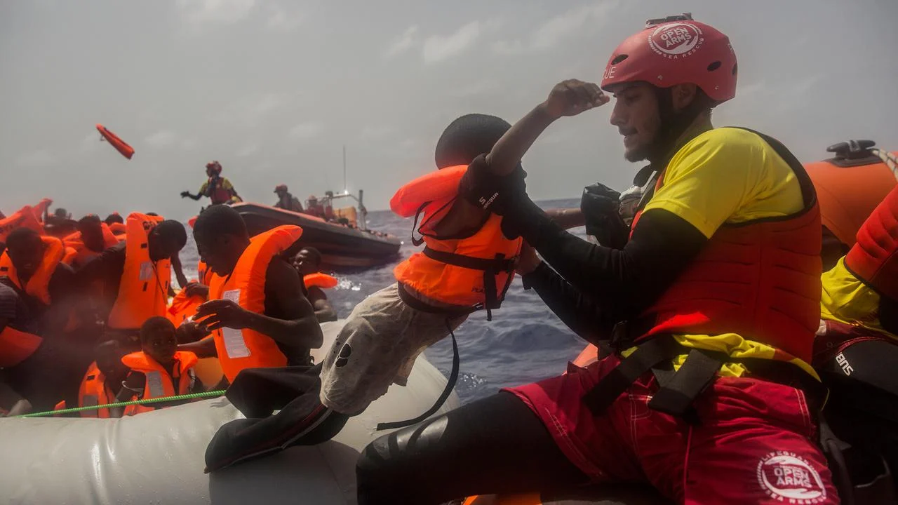 Tragedi Kapal Feri Terbalik di Siprus Utara, 8 Orang Tewas dan Puluhan Masih Hilang