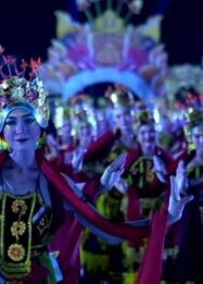 Gandrung Sewu 2026 Tampil Perdana pada Malam Hari, 1.300 Penari Pukau Puluhan Ribu Penonton