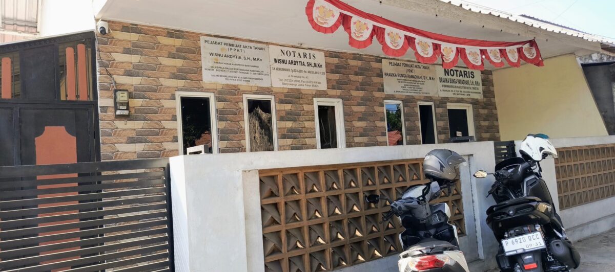 Notaris Wisnu Arditya memberikan klarifikasi terkait pengurusan sertipikat tanah warga Rogojampi senilai Rp40 juta.