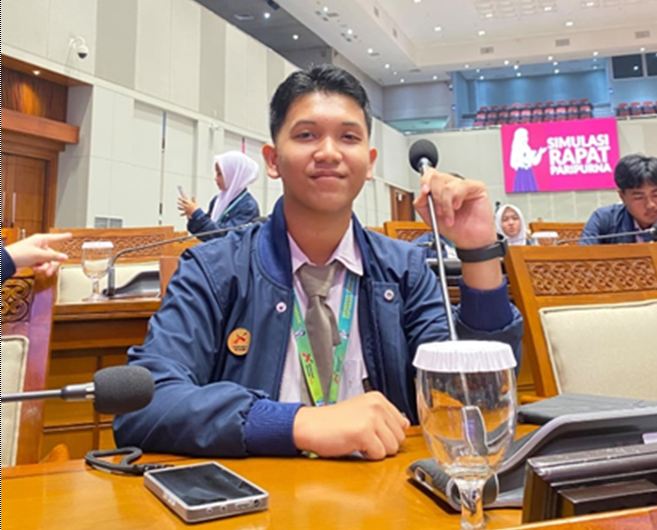 Noel Lamtama Gultom Siswa SMA Negeri 1 Bandar, Simalungun, Sumatera Utara