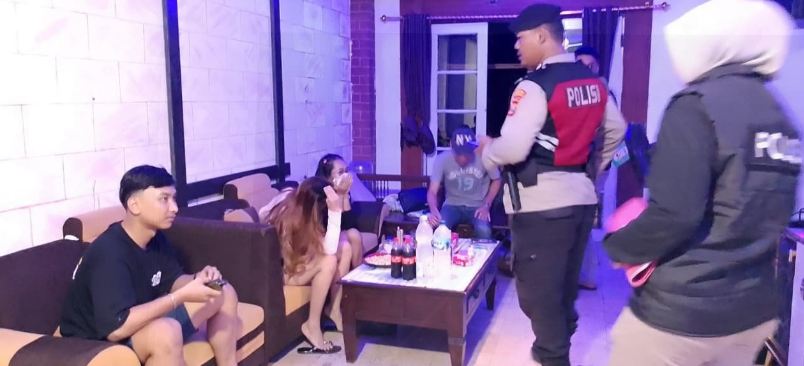 Razia Tempat Hiburan di Pandeglang