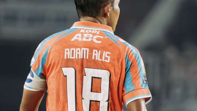 Adam Alis Tegaskan Kemenangan Persib Atas Garudayaksa Hasil Kerja Tim