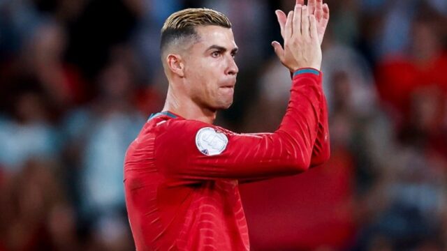 Akhirnya, Ronaldo Ucapkan Selamat ke Messi Singkat Hangat Berkelas