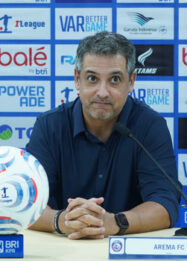 Arema FC Pecat Marcos Santos Usai 5 Laga Tak Pernah Menang