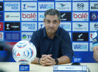 Arema FC Pecat Marcos Santos Usai 5 Laga Tak Pernah Menang