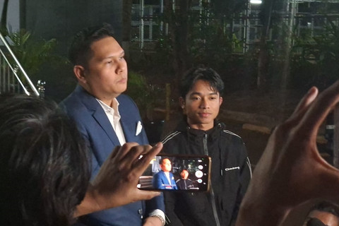 Betrand Peto Diperiksa 9 Jam soal Kasus Dugaan Kekerasan Seksual