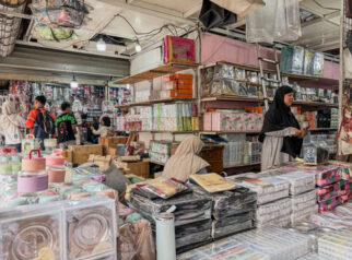 Bisnis Suvenir Asemka Tangani Pesanan Ribuan Mug dan Pernikahan Artis