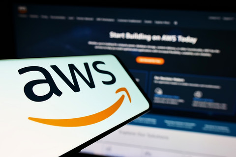 Boros Energi, AWS Kucurkan Rp 17,8 T untuk Warga AS di Sekitar Data Center