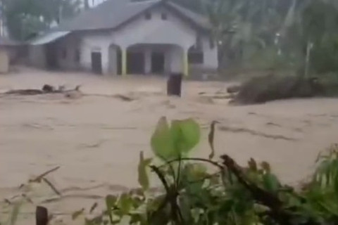 Diguyur Hujan Deras, Aceh Dilanda Banjir hingga Tanah Longsor