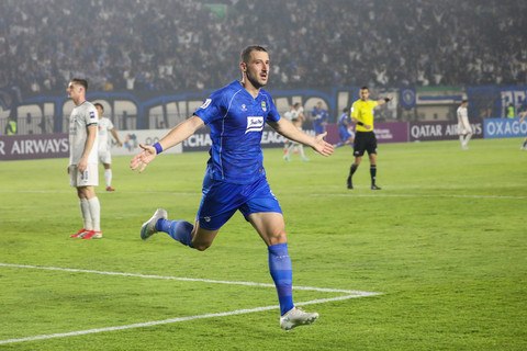 Foto Brace Balsa Bawa Persib Tekuk Melbourne Victory