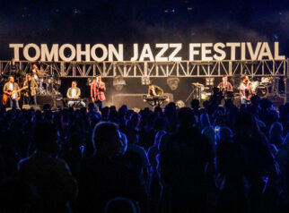 Foto Kahitna Bawa Nostalgia dan Romantisme ke Tomohon Jazz Festival 2026