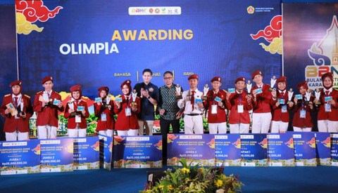 Hadiri BBNKT Award 2026, Wamensos Apresiasi Karang Taruna dan Siswa Sekolah Rakyat