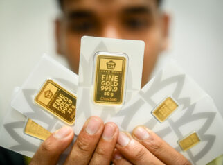 Harga Emas Antam Turun Rp 49.000 dalam Sepekan ke Rp 2.574.000/Gram