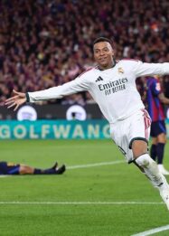 Hasil Barcelona vs Real Madrid: Blaugrana Gagal Bangkit, Kylian Mbappe Cetak Gol ke-100
