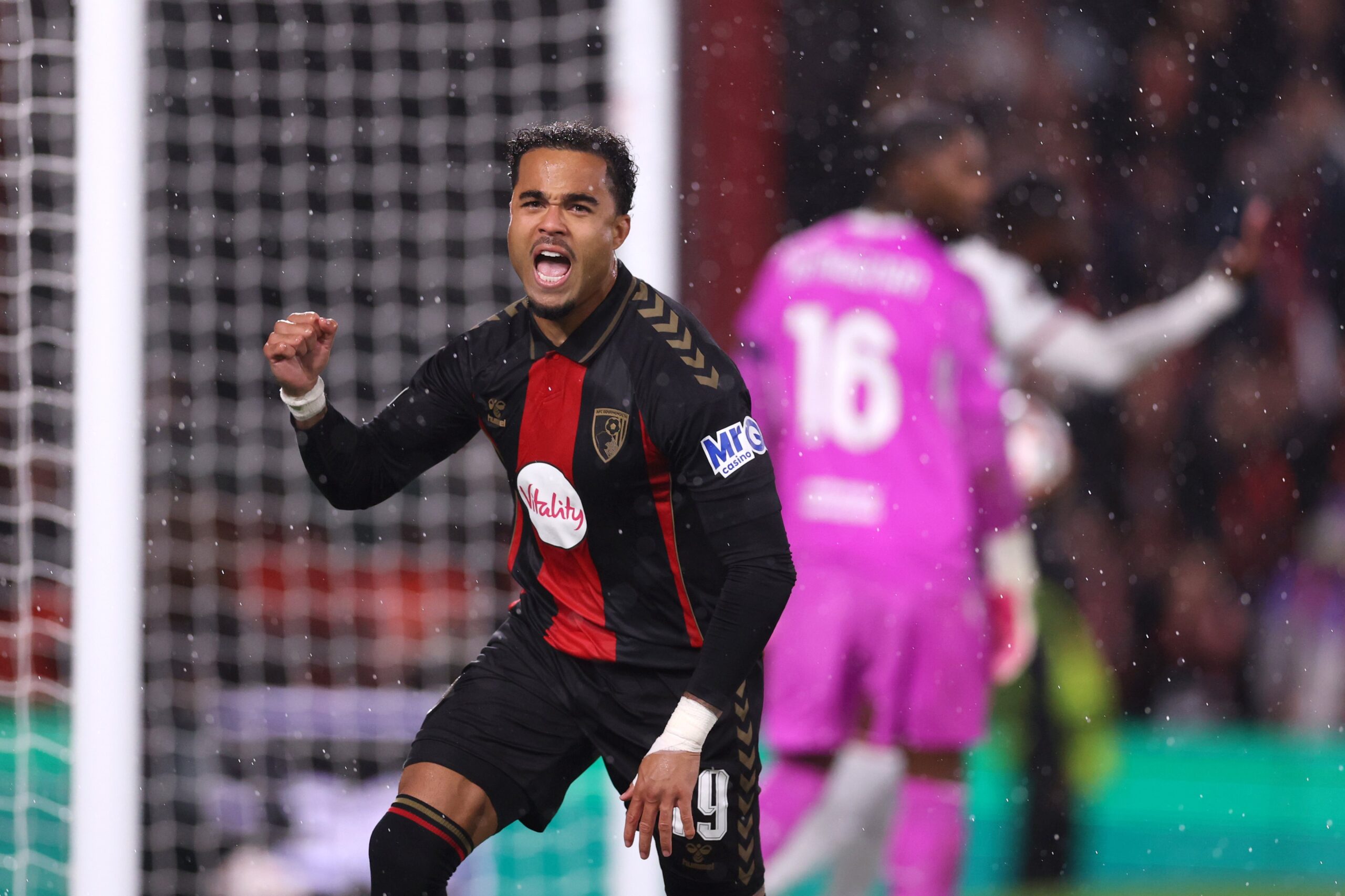 Hasil Liga Europa: AC Milan Dibantai Bournemouth 0-3, Kartu Merah Maignan Jadi Petaka