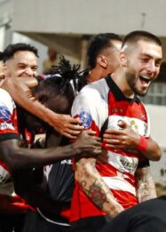 Hasil Madura United vs Persib: Gol Menit Akhir Mitkov Bikin Maung Bandung Tumbang