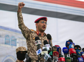 Houthi Klaim Serang Bandara dan Fasilitas Minyak Saudi