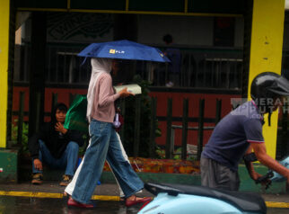 Hujan Diprakirakan Guyur Jakarta Jumat Sore hingga Malam