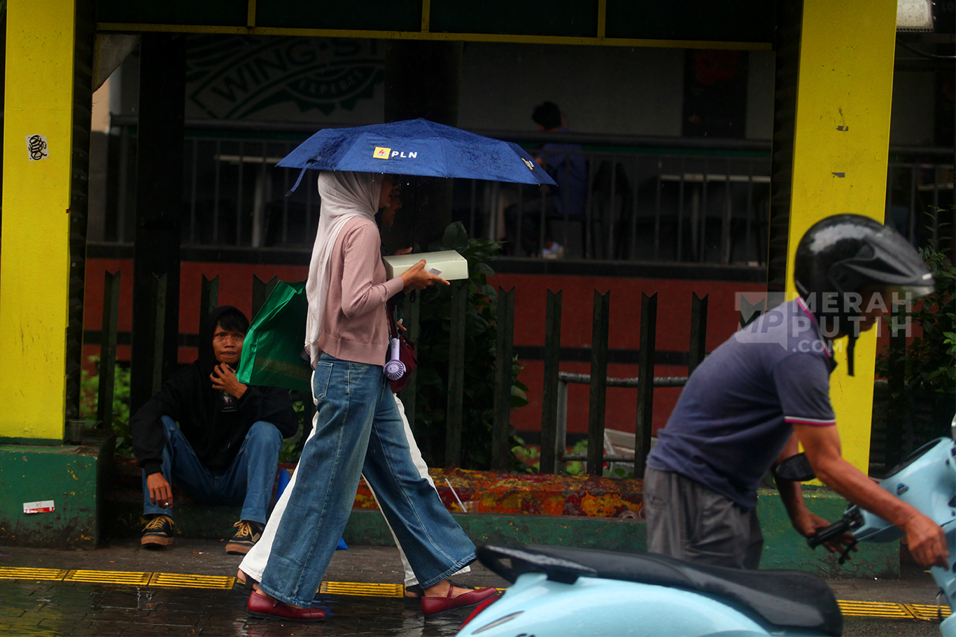 Hujan Diprakirakan Guyur Jakarta Jumat Sore hingga Malam