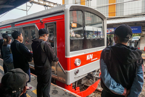 Impor KRL Bekas Jepang Dinilai Jadi Solusi Darurat, tapi INKA Perlu Didukung