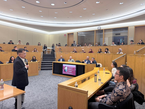 JK Ungkap 4 Faktor Utama Tekan Ekonomi Indonesia di Harvard AS